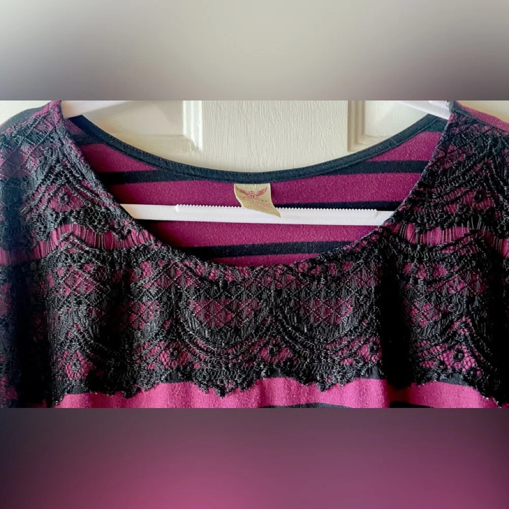 Faded Glory Plum Purple Black Stripe Lace Front Cap Sleeve Knit Top 4X 26W 28W - Picture 2 of 5